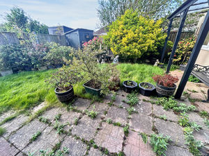 Photo 33- click for photo gallery